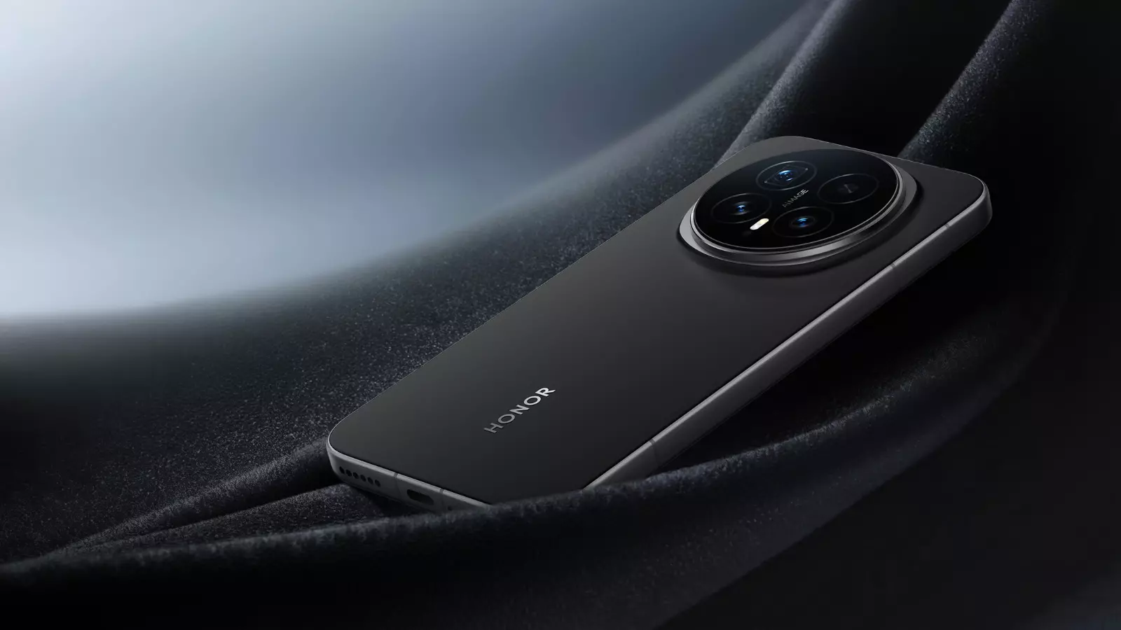 Objectif de 200 MP, bouton pour l'IA et batterie titanesque : voici la nouvelle série HONOR Magic8 2 HONOR Magic8 en couleur noire