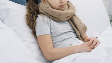 Préparez-vous pour la saison des grippe chez les enfants : conseils du pédiatre pour savoir quand consulter un médecin 28 Image