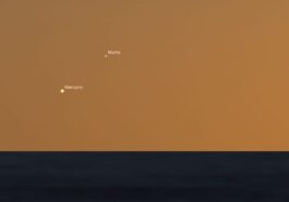 Mercure et Mars à l'horizon occidental, peu après le coucher du soleil du 21 octobre. Crédit : Stellarium