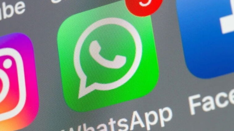 WhatsApp va ajouter des liens directs vers vos profils Instagram et Facebook prochainement 1 WhatsApp permettra d'ajouter des liens directs vers vos profils Instagram et Facebook dans une prochaine mise à jour