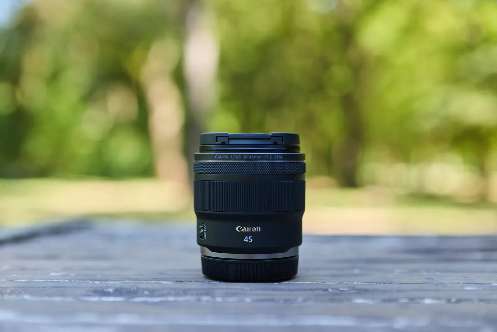 Canon dévoile l'EOS R6 Mark III et l'objectif RF 45mm f/1.2 STM, la combinaison idéale pour tous 4 Lens1_Lifestyle_075A8756