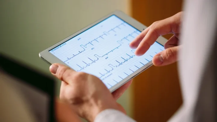 Un nouvel algorithme détecte les attaques cardiaques avec une précision supérieure à celle des médecins 3 1762556197 388 Un nouvel algorithme detecte les attaques cardiaques avec une precision.webp