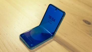 J'ai un téléphone pliable depuis un an et voici mon expérience 18 J'ai un téléphone pliable depuis un an et voici mon expérience