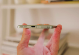 Votre mobile ne charge pas ? Réparez le connecteur Type C de votre câble et de votre téléphone