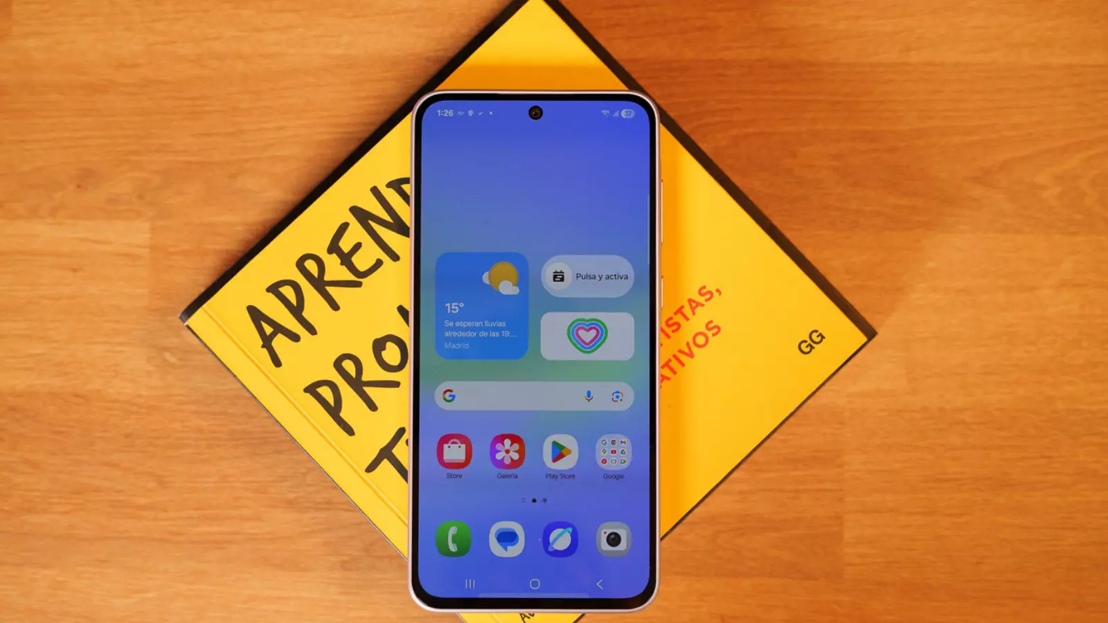 Si tu offres à ton enfant l'un de ces mobiles, ce sera le meilleur Noël de sa vie 3 Écran du Samsung Galaxy A36 5G