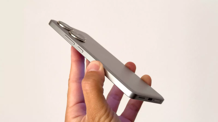 3 smartphones de l'année dernière qui sont bien meilleurs que plusieurs de 2025 1 3 smartphones de l'année dernière qui sont bien meilleurs que plusieurs de 2025
