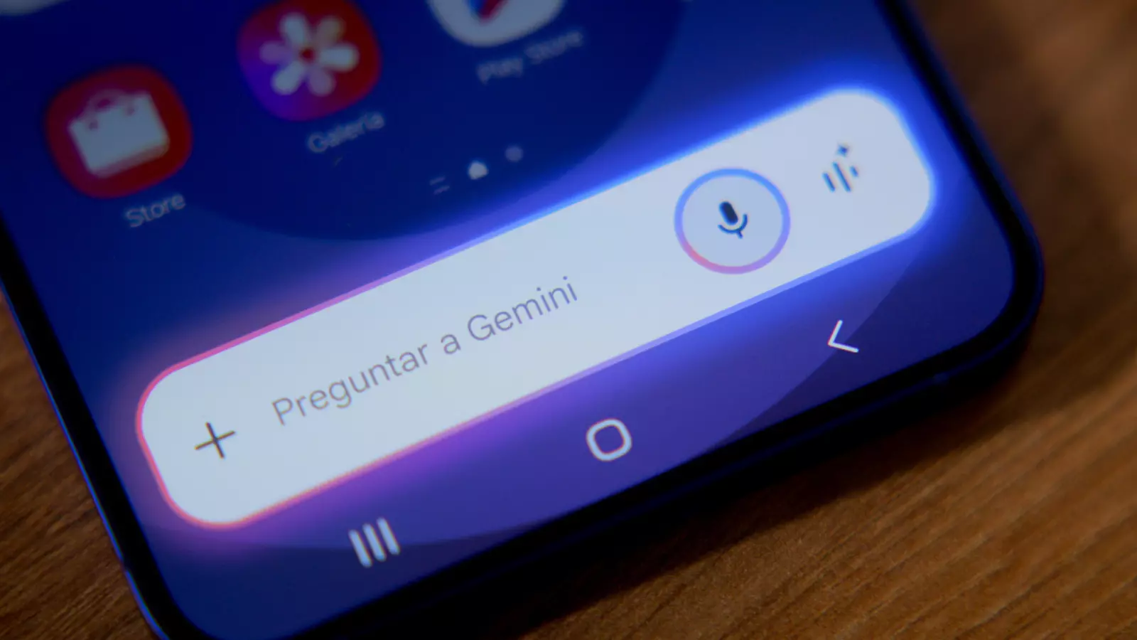 Révolution chez Gemini : lancement du détecteur d'IA et Nano Banana accepte les dessins manuels 2 Gemini en le Samsung Galaxy S25