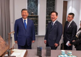 "Attention aux arrières portes" : le président chinois plaisante sur l'espionnage des Xiaomi 87 "Attention aux portes dérobées" : le président de la Chine plaisante sur l'espionnage des mobiles Xiaomi