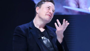 L'équipe d'Elon Musk en alerte face à la justice après sa fuite 14 "Trouvez un avocat": l'équipe d'Elon Musk panique face à la justice après le départ du magnat