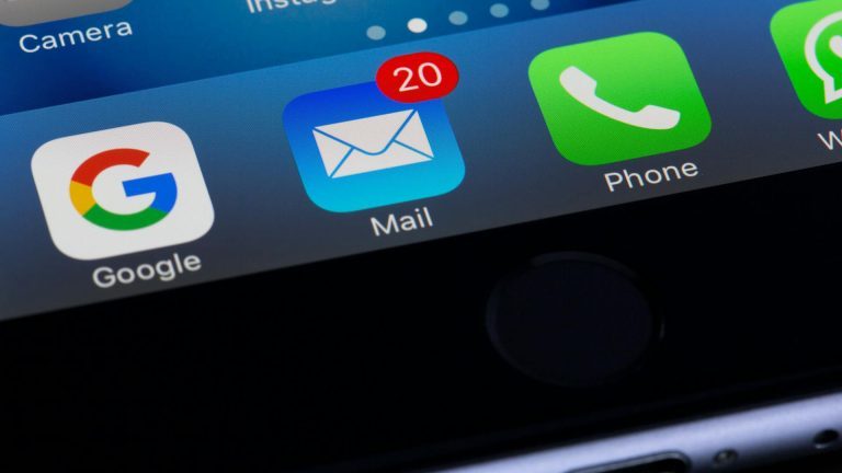 Complètement déconnecté #2 : Proton : Le meilleur Gmail et Cloud venu de Suisse ? 2 Email Icon sur iOS sur un iPhone