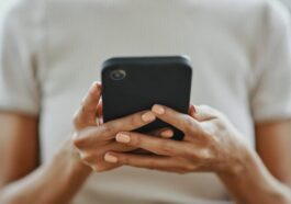 Dépression : la psychothérapie par messages montre des résultats comparables aux séances en visioconférence 75 Image