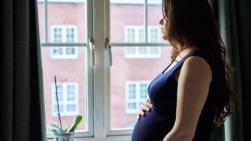 « Je n'arrivais même pas à porter mon fils : Rebecca face à la douleur intense au niveau du bassin » 19 Image de douleur pelvique