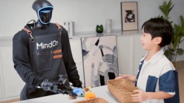 Lavenir Des Taches Menageres Regardez Un Robot Prendre En.jpg