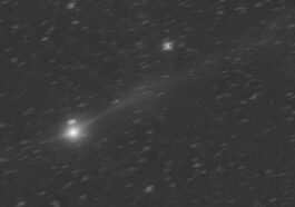 La comète interstellare 3I/ATLAS. Crédit : Gianluca Masi / Virtual Telescope Project