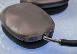 Le étonnant moyen de "suspendre" les AirPods Max pour réparer la panne