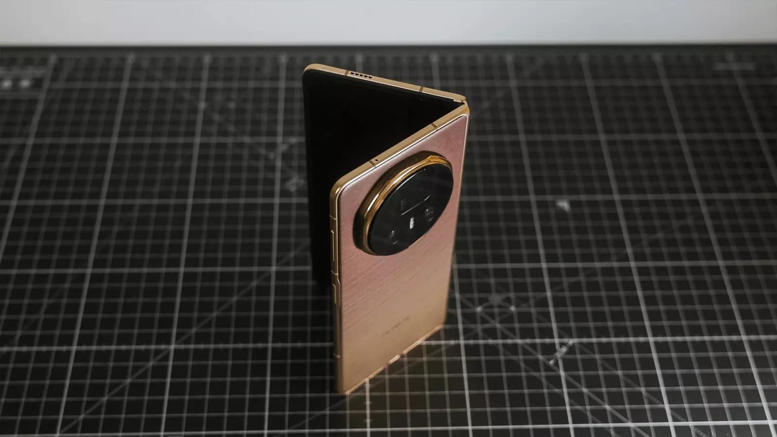 Le meilleur du Honor Magic V5 ne réside pas dans son design et son écran, nous l'avons découvert en le testant et c'est à l'intérieur 2 Honor Magic V5 déplié