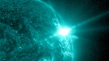 Nouvelle éruption de classe X 4.0 sur le Soleil, une CME frappera la Terre dimanche 16 : des chances d'aurores spectaculaires ! 27 Éruption de classe X par NOAA