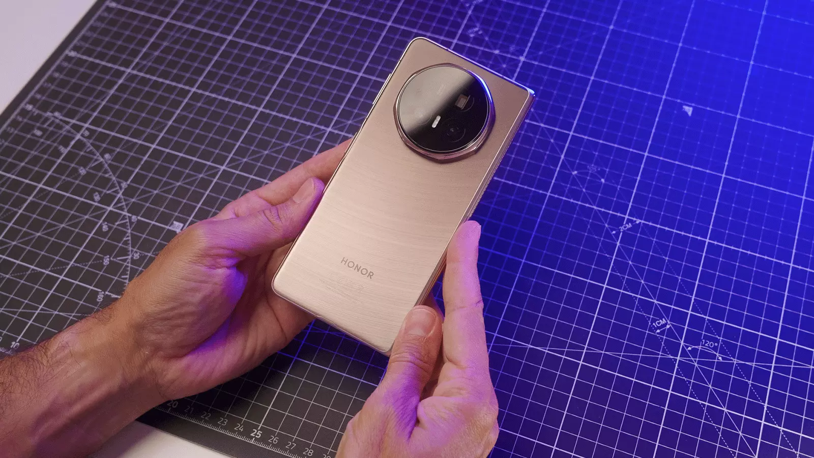 Cameras arrières Honor Magic V5