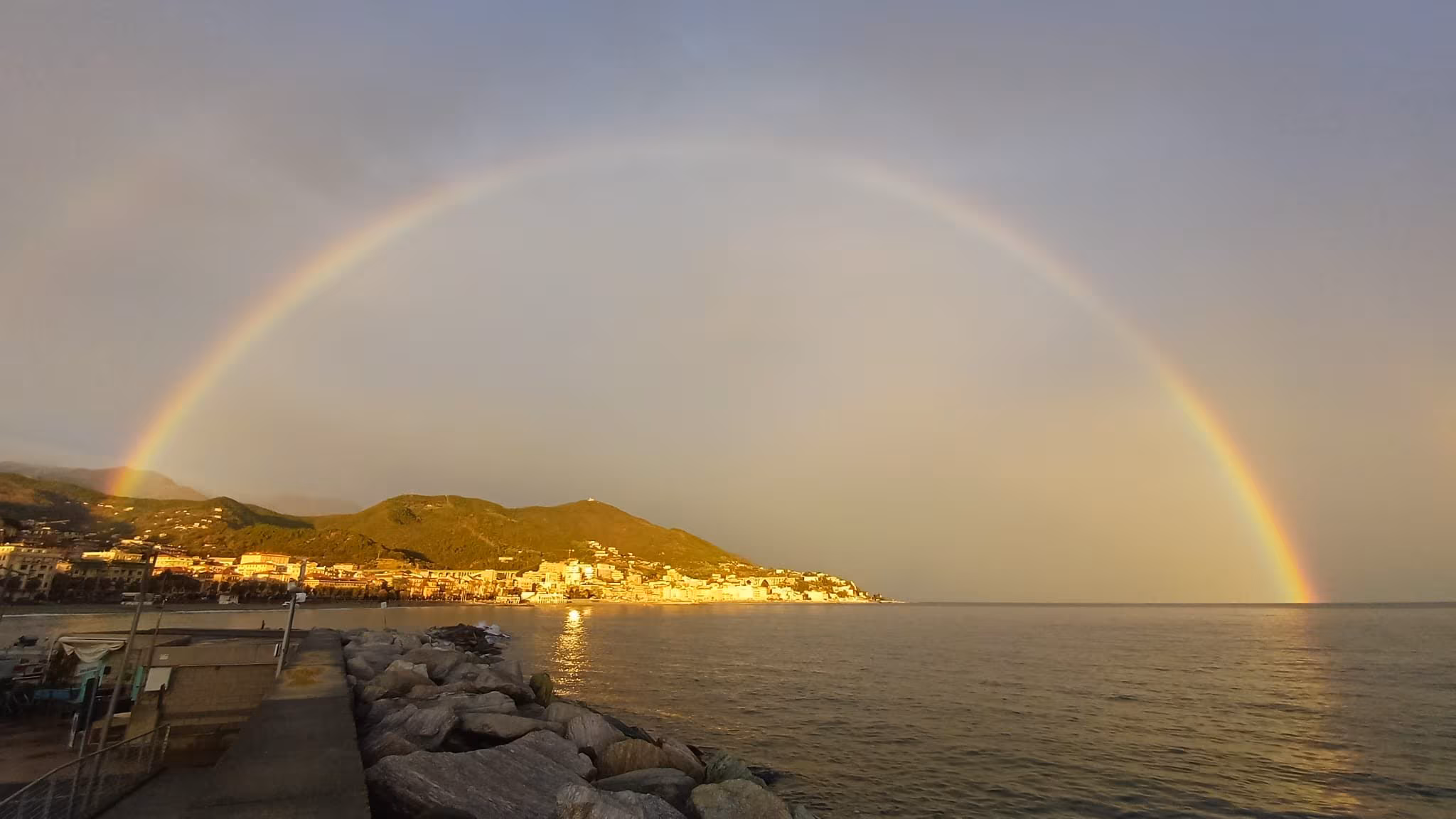 Arc-en-ciel en Ligurie. Crédit : Gabriella Motta