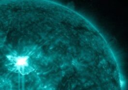 Le brillamento M 8.12 sur la tâche solaire AR 4299 du 6 décembre, qui a projeté une CME vers la Terre. Crédit : SDO/AIA