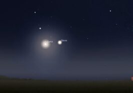 Simulation de la conjonction astronomique de ce jour, dimanche 7 décembre. La Lune et Jupiter formeront une grande L avec les étoiles Castor et Pollux. Crédit : Stellarium