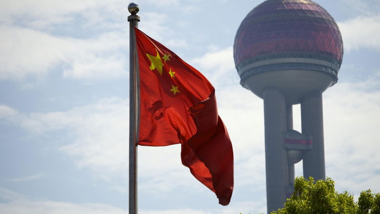 La Chine peut-elle triompher en IA avec des puces moins performantes ? Les USA doivent s'inquiéter 2 La Chine peut-elle gagner la course de l'IA avec des puces moins performantes ? Sa nouvelle infrastructure distribuée suggère des raisons de s'inquiéter pour les États-Unis.