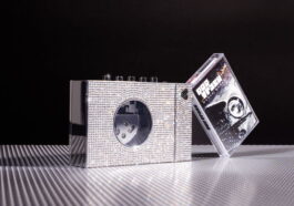 Le Walkman moderne s'habille en fête : We Are Rewind lance une édition spéciale pour les ados des années 80 75 Le 'walkman' moderne se pare de ses plus beaux atours : We Are Rewind lance une nouvelle édition spéciale pour les adolescents des années 80