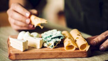 Manger des fromages peut-il protéger de la démence ? Découvrez les révélations d'une nouvelle étude sur la neurologie 4 Image