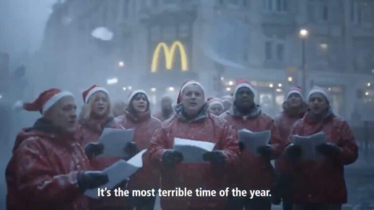 McDonald's supprime sa publicité de Noël inquiétante avec l'IA : malaise général 1 McDonald's supprime sa publicité de Noël inquiétante avec l'IA : malaise général