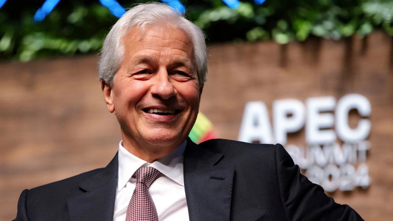 Ni apprendre à programmer ni fuir la technologie: les 3 clés du PDG de JPMorgan pour que l'IA ne vous prenne pas votre emploi