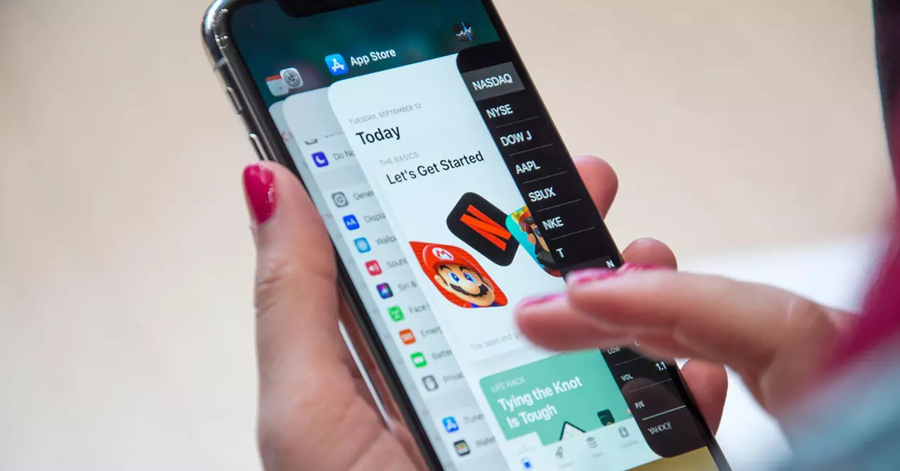 Nous utilisons tous, moi le premier, notre mobile de manière incorrecte. Pour économiser la batterie et gagner en puissance, il faut arrêter de faire cela 2 multitâche iphone ios
