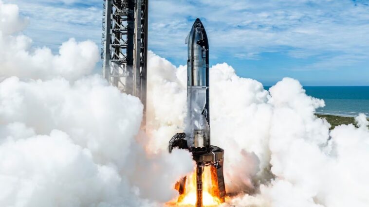 Que se passe-t-il avec l'histoire des trois avions menacés par l'explosion de la Starship : la réaction de SpaceX 1 Image