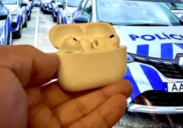 Un couple retrouvé grâce à des AirPods après le vol de leur voiture à Ovar