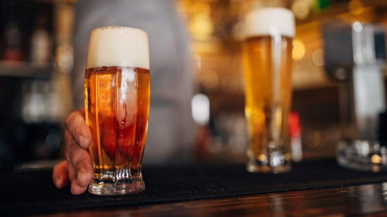 Vaccins dans la bière : l'audacieux projet du virologue américain 1 Image