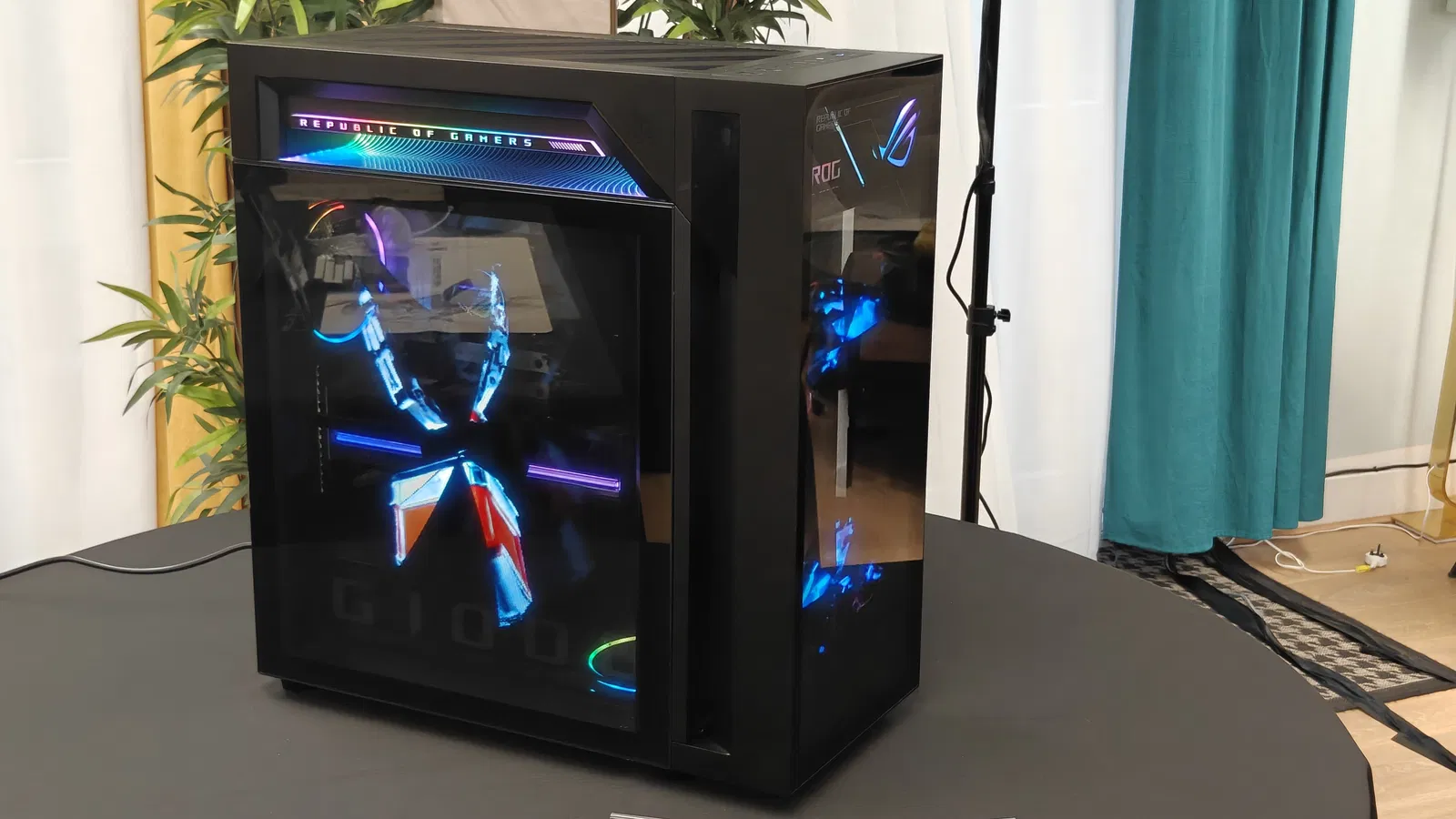 ASUS ROG dévoile ses dernières innovations au CES 2026 : PC portables, de bureau, lunettes gaming et collab avec Kojima 6 ASUS ROG annonce une dizaine de nouveautés au CES 2026 : portables, PC de bureau, lunettes de jeu et même une collaboration avec Kojima