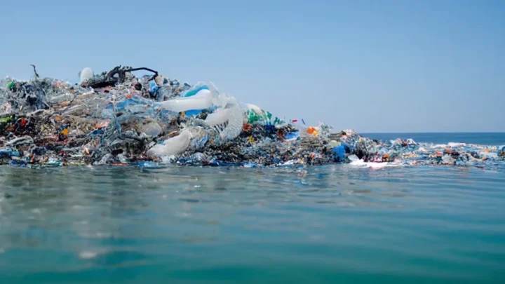 Une startup dévoile des blocs en plastique 100 % recyclé, plus résistants que le béton 4 1768163755 564 Une startup devoile des blocs en plastique 100 recycle.webp