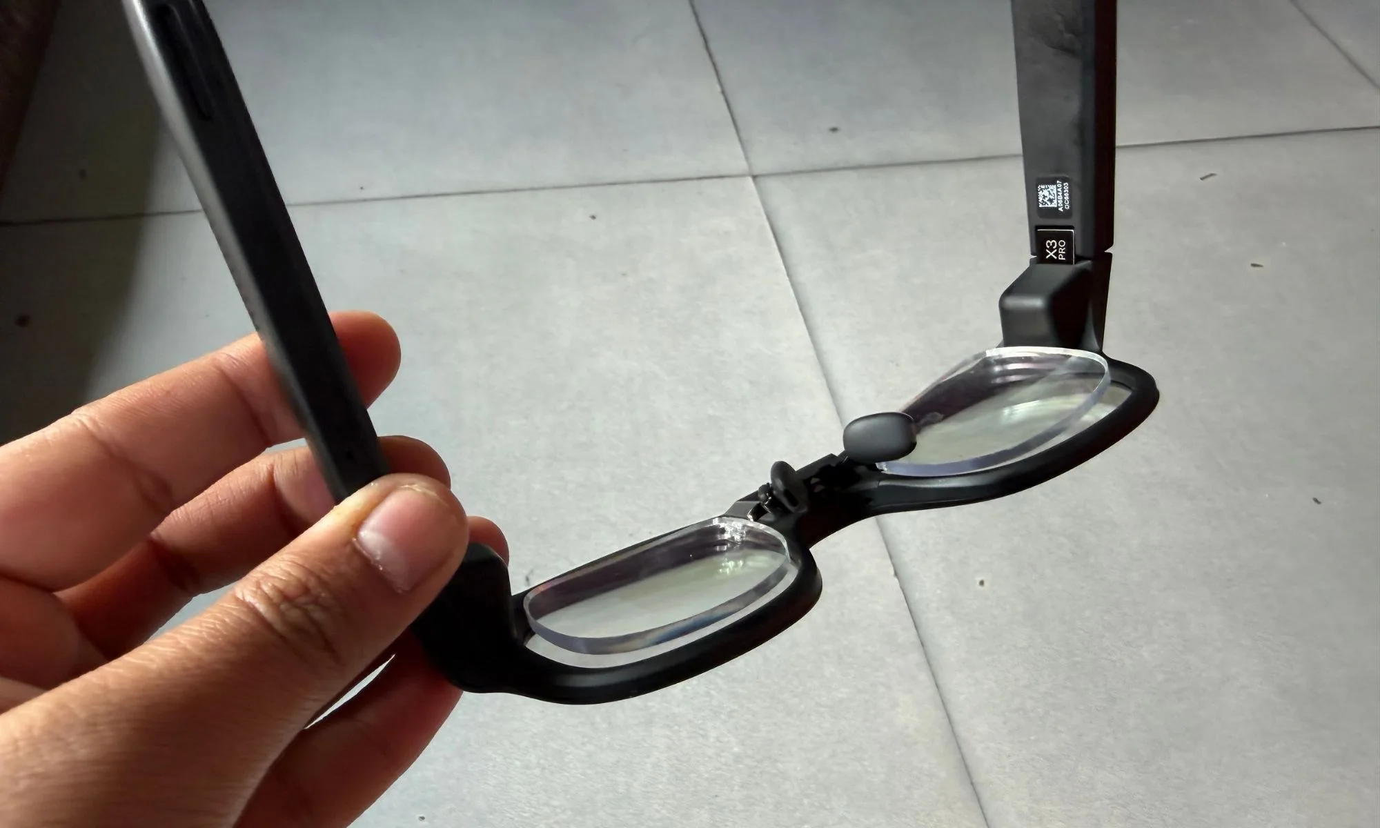 J'ai enfin trouvé des lunettes intelligentes qui offrent un véritable aperçu de l'avenir grâce à l'IA 4 Lunettes intelligentes RayNeo X3 Pro.