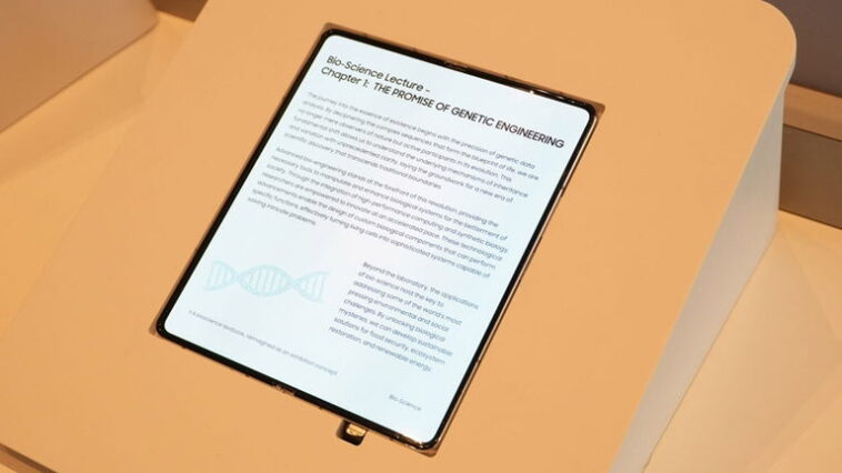 Adieu aux plis visibles : Samsung dévoile un OLED pliable pour le Galaxy Z Fold 8 1 Adieu au pli visible : Samsung présente un OLED pliable conçu pour le Galaxy Z Fold 8