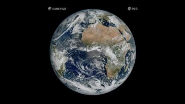 « En 2026, nous perdrons la gravité pendant 7 secondes, des millions de morts » : la NASA dément le Projet Anchor 16 « En 2026, nous perdrons la gravité pendant 7 secondes, des millions de morts » : la NASA dément le Projet Anchor