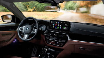 Gemini arrive lentement sur Android Auto, mais les utilisateurs peinent avec l'Assistant Google 21 Alors que Gemini arrive progressivement sur Android Auto, les utilisateurs s'impatientent face à l'utilisation de l'Assistant Google