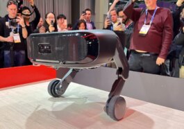 Le premier petit robot capable de monter et nettoyer les escaliers : découvrez les photos du Saros Rover