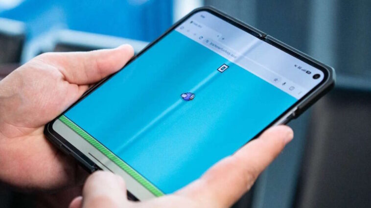Prêt à relever le défi ? Flappy Bird revient sur les téléphones pliables, mais attention aux complications ! 1 Prêt à relever le défi ? Flappy Bird revient sur les téléphones pliables, mais attention aux complications !