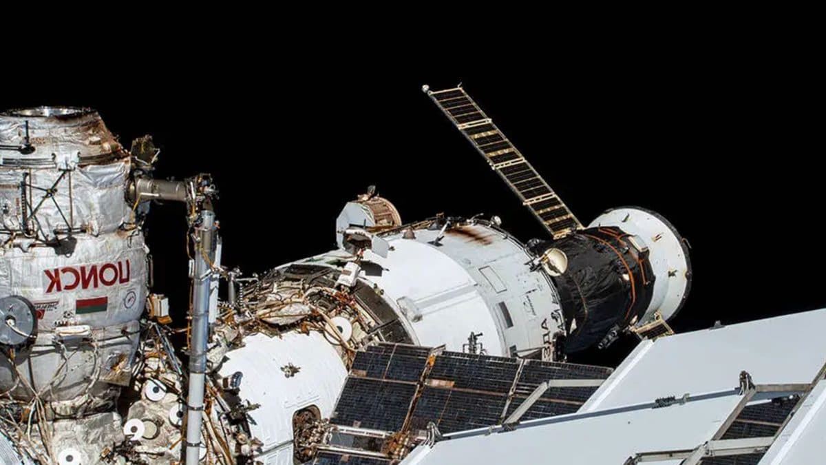 Segment russe de la Station Spatiale Internationale : mettez un terme aux fuites, la NASA confirme une pression stable 2 Le segment russe de la Station Spatiale Internationale vu par une caméra externe haute définition / Crédit : NASA