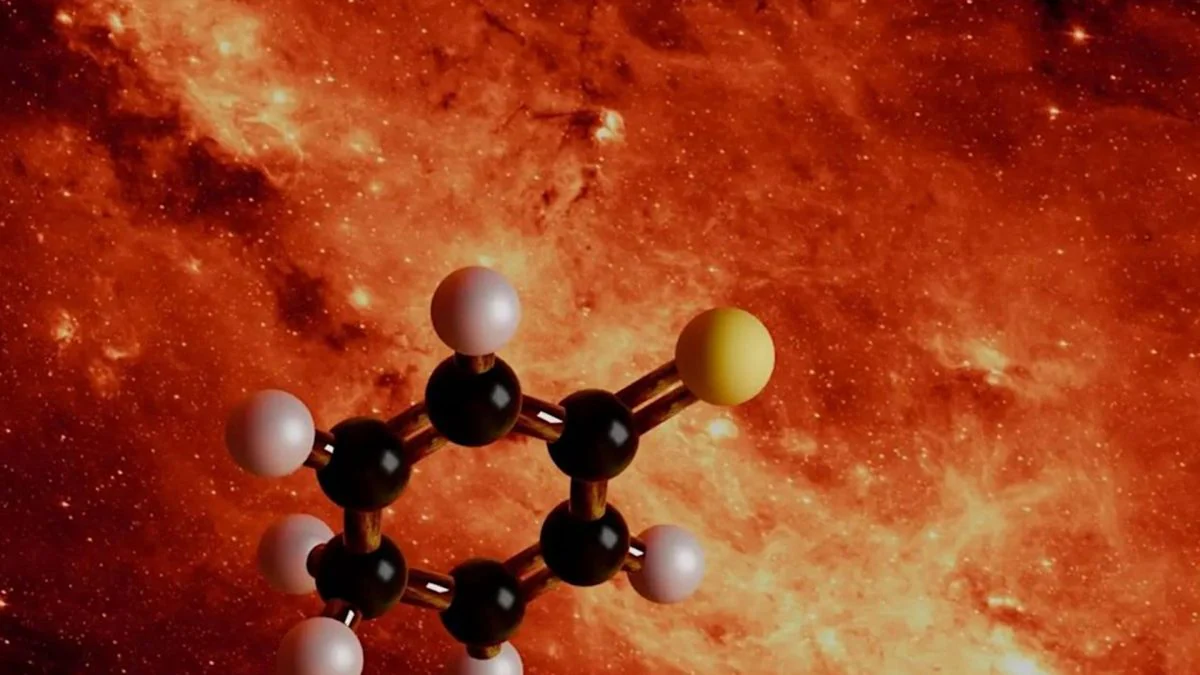 Une molécule découverte dans l'espace qui éclaire les origines de la vie 2 Au cœur de la Voie lactée, des scientifiques ont repéré la plus grande molécule organique contenant du soufre jamais observée dans l'espace interstellaire / Crédit : MPE / NASA / JPL–Caltech