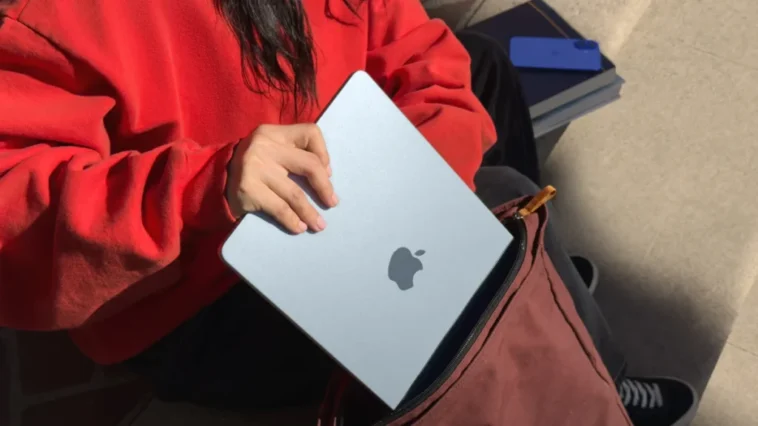 Vous avez récemment acquis un MacBook ? Découvrez 24 raccourcis clavier indispensables 1 Vous avez récemment acquis un MacBook ? Découvrez 24 raccourcis clavier indispensables