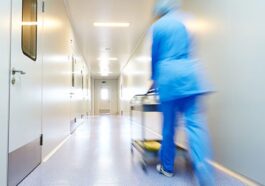 Xacduro : comprendre et découvrir le super antibiotique utilisé pour un blessé à Crans-Montana, explications de Bassetti 23 Image