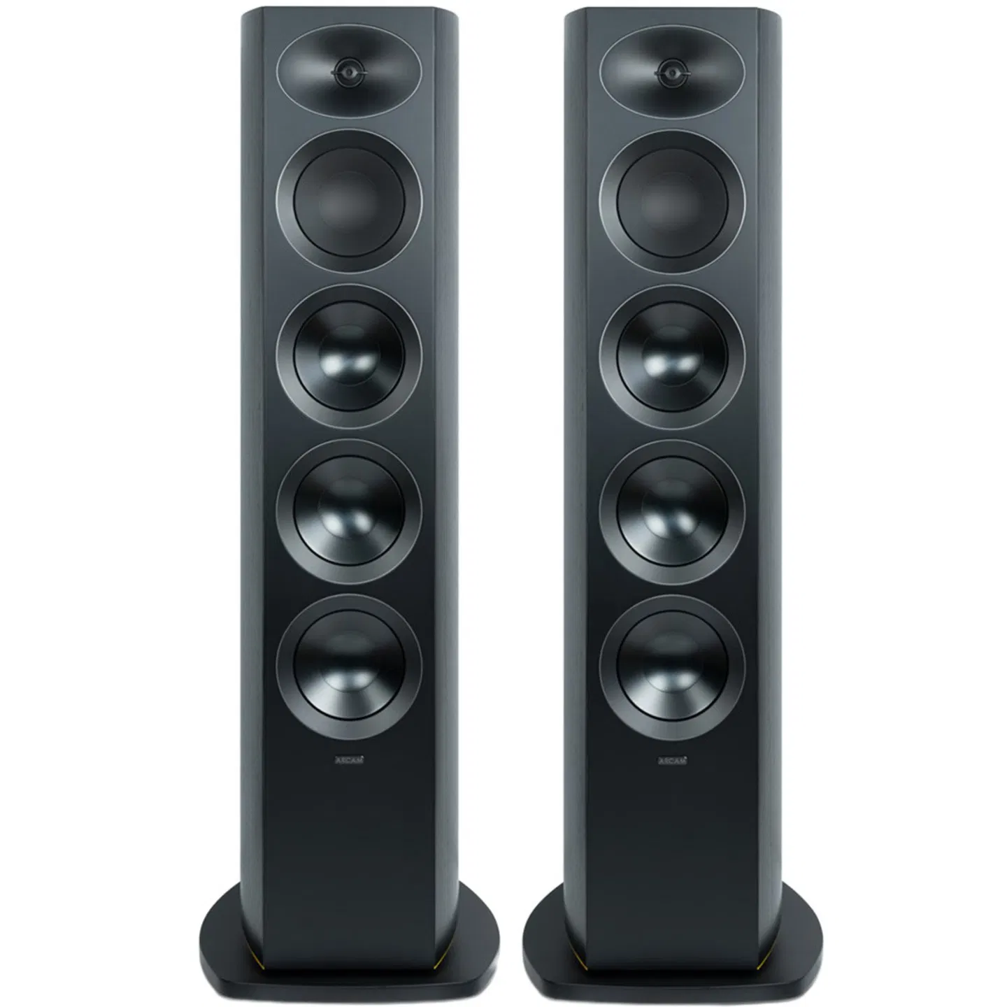 Arcam revient sur le devant de la scène avec la série Radia, un système audio complet 3 ARCAM revient aux enceintes avec la série Radia, pensée comme système complet