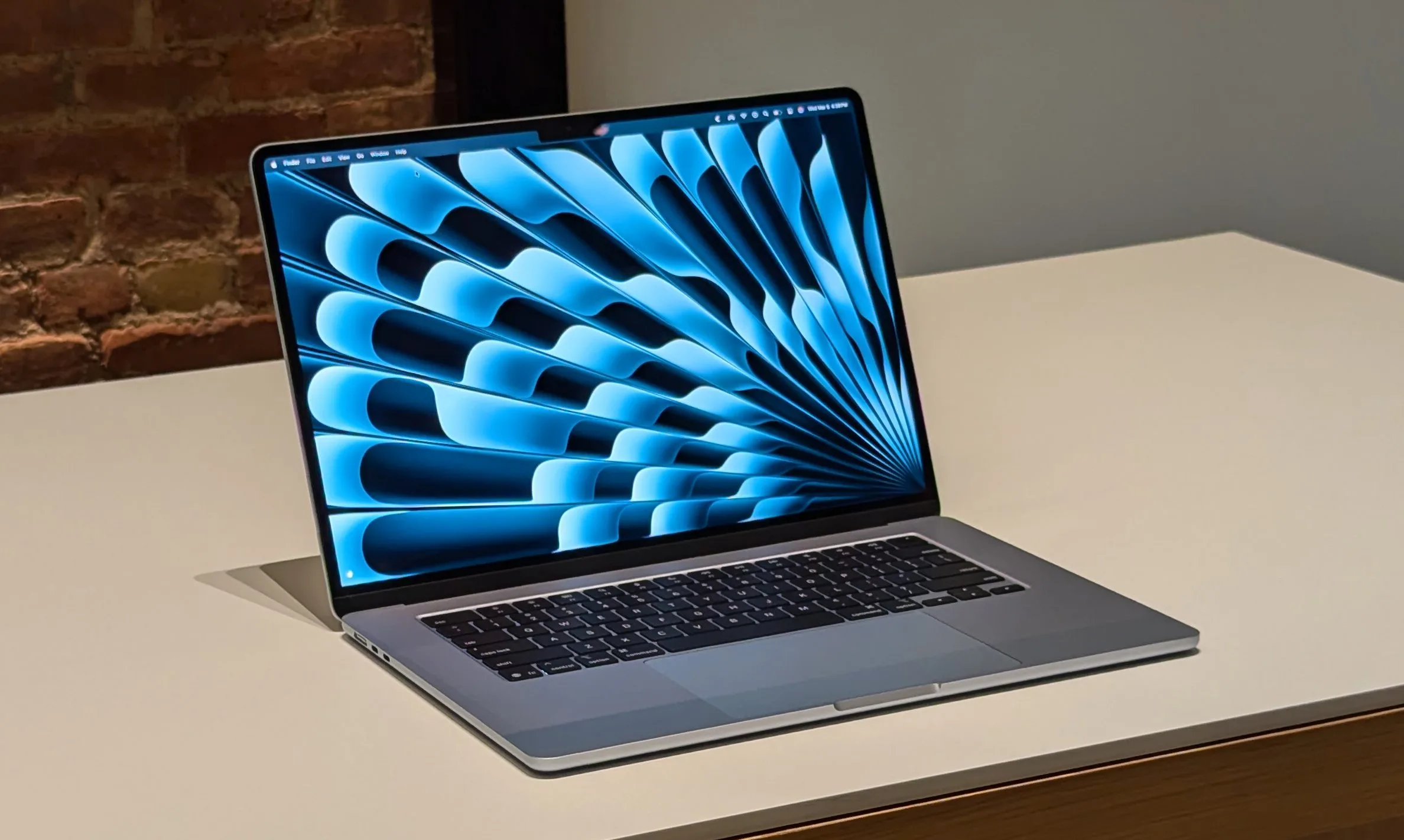 Les projets d'Apple pour un MacBook abordable sont toujours en bonne voie avec un prix inchangé : rapport 3 M4 MacBook Air