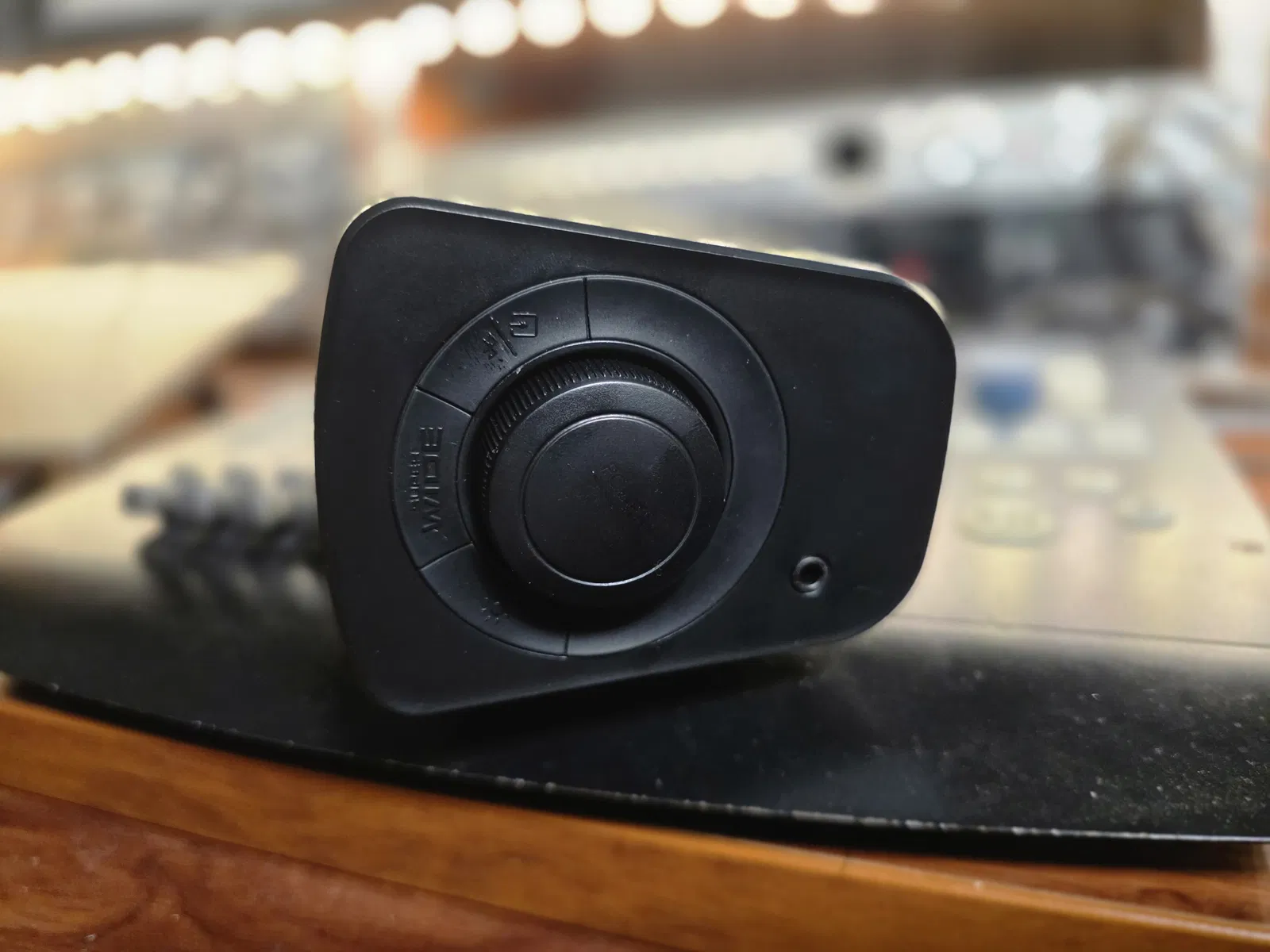 Test de la Sound Blaster GS3 : une barre de son qui trouve sa place au bureau 4 Nous avons testé la Sound Blaster GS3 : une barre de son qui a du sens sur le bureau