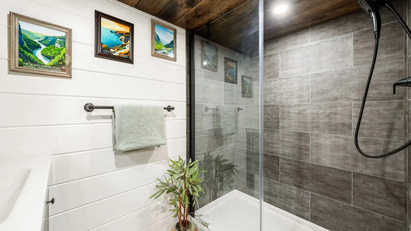 Douche maison préfabriquée